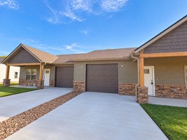 featured image of *CM 2319-2321 Golf Links Rd