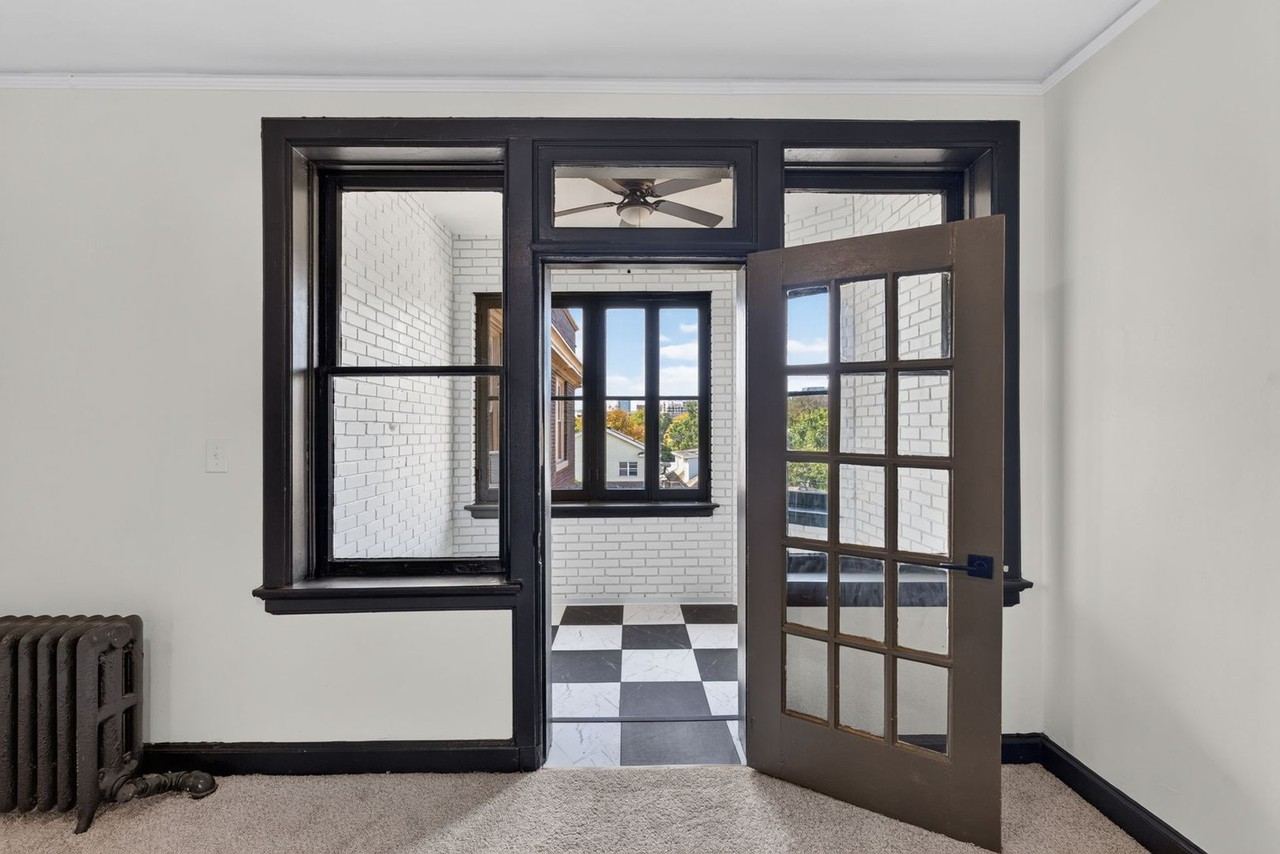 Baylor Apartments - Photo 4 of 12