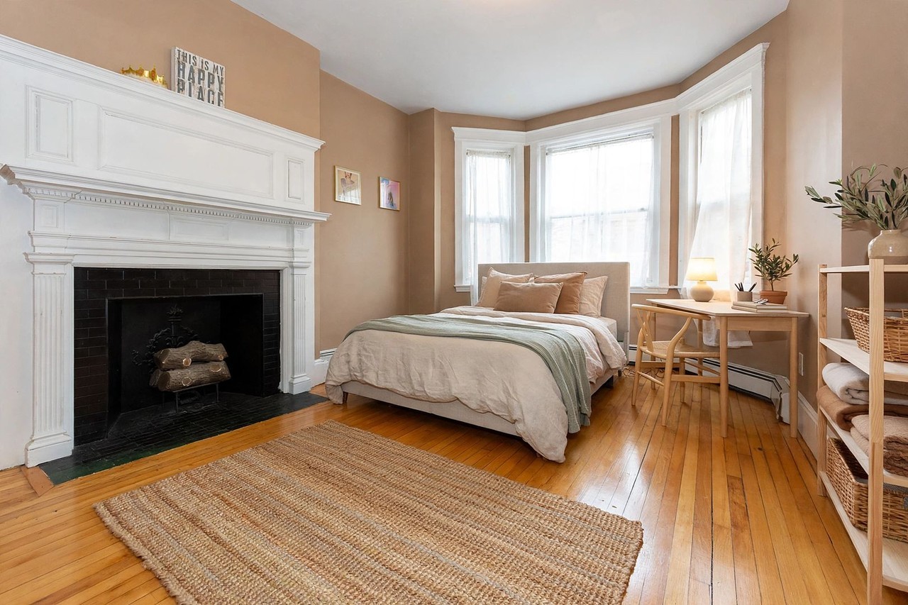 37 Glenville Ave - Photo 3 of 12