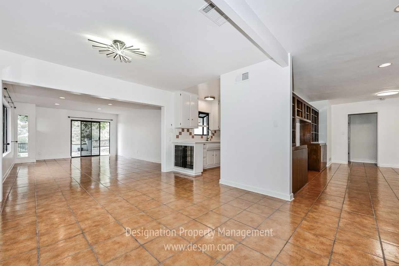 4519 El Prieto Rd - Photo 5 of 45