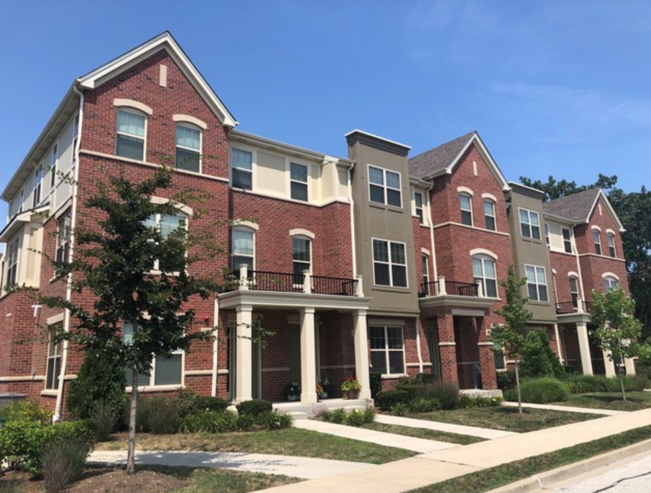 Port Clinton Row Homes - Photo 3 of 25