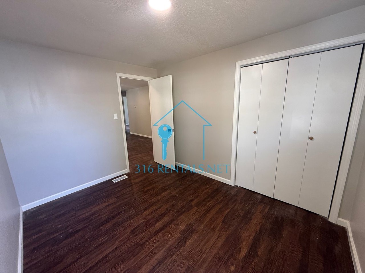 4415 S Oak Ave - Photo 5 of 14