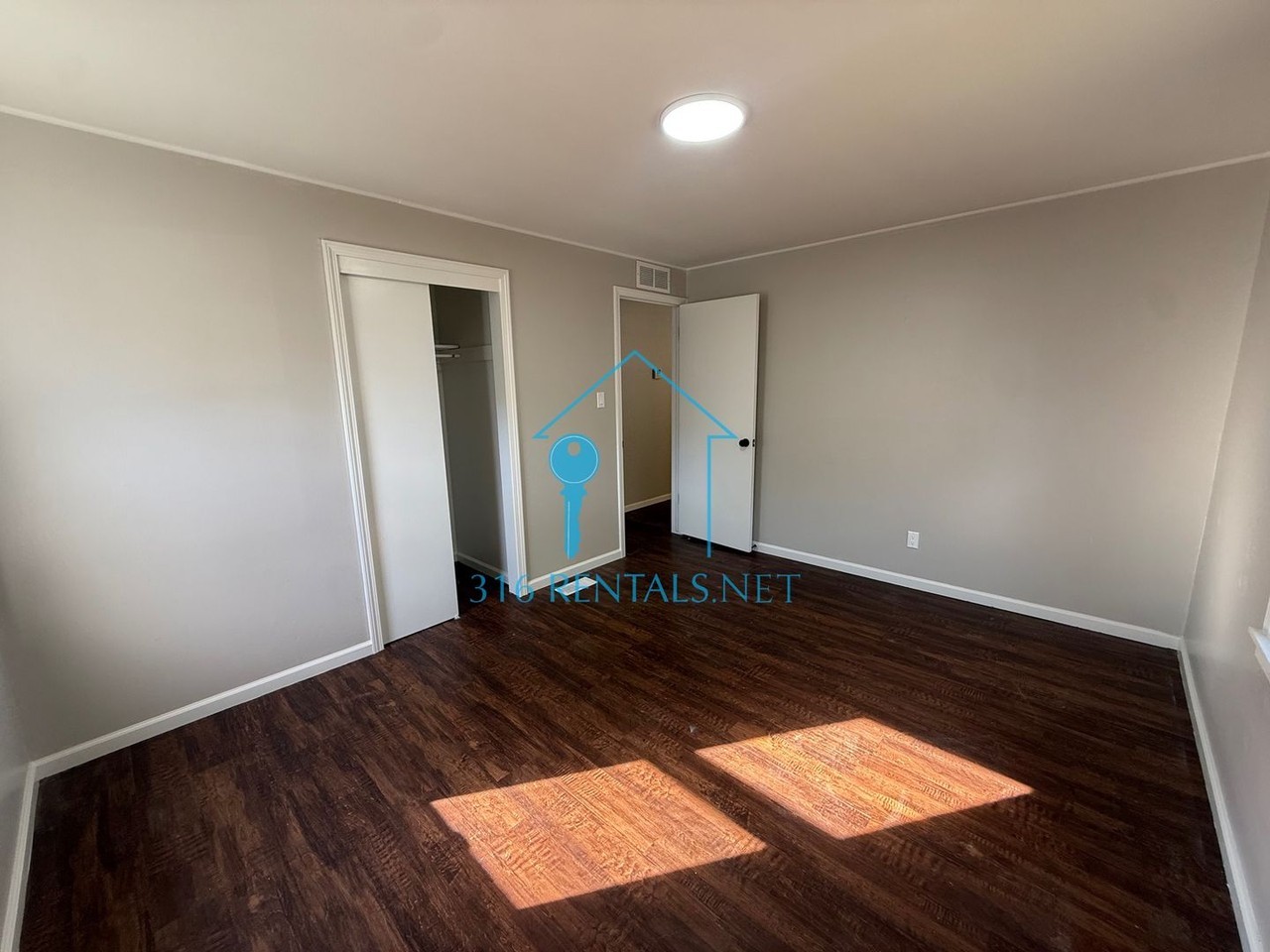 4415 S Oak Ave - Photo 6 of 14