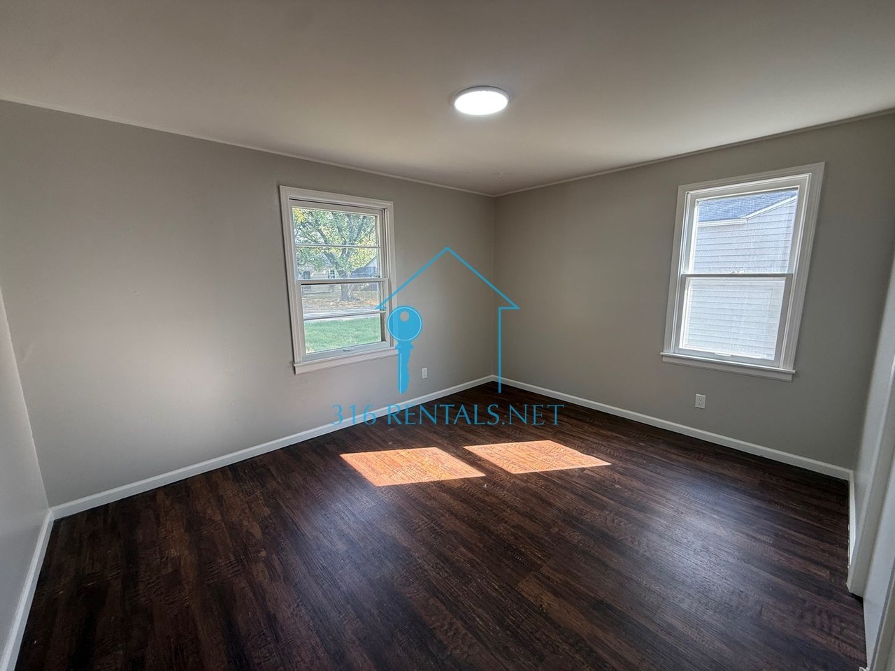 4415 S Oak Ave - Photo 7 of 14