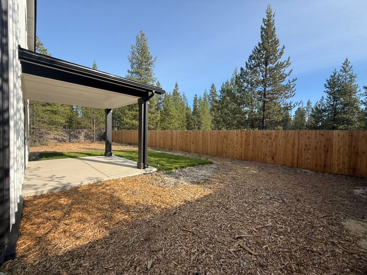 16665 Neil Ct - Photo 3 of 3