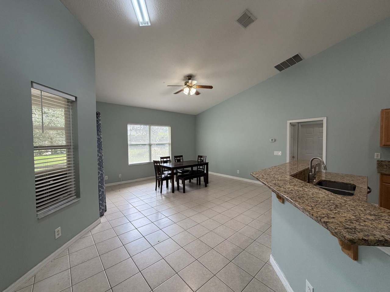 39914 Sunbeam Way - Photo 3 of 8