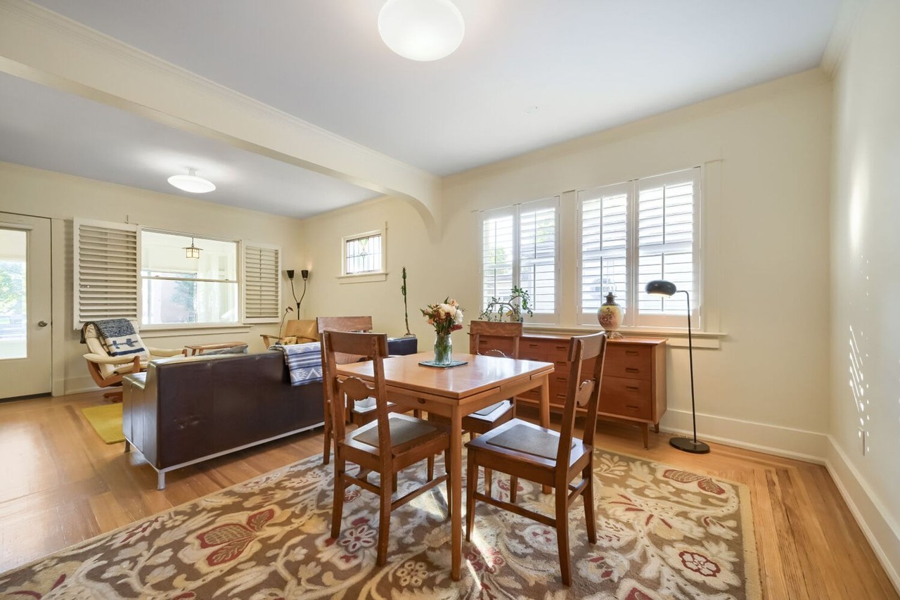 623 Pratt St - Photo 3 of 27
