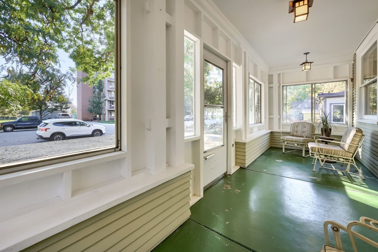 623 Pratt St - Photo 6 of 27