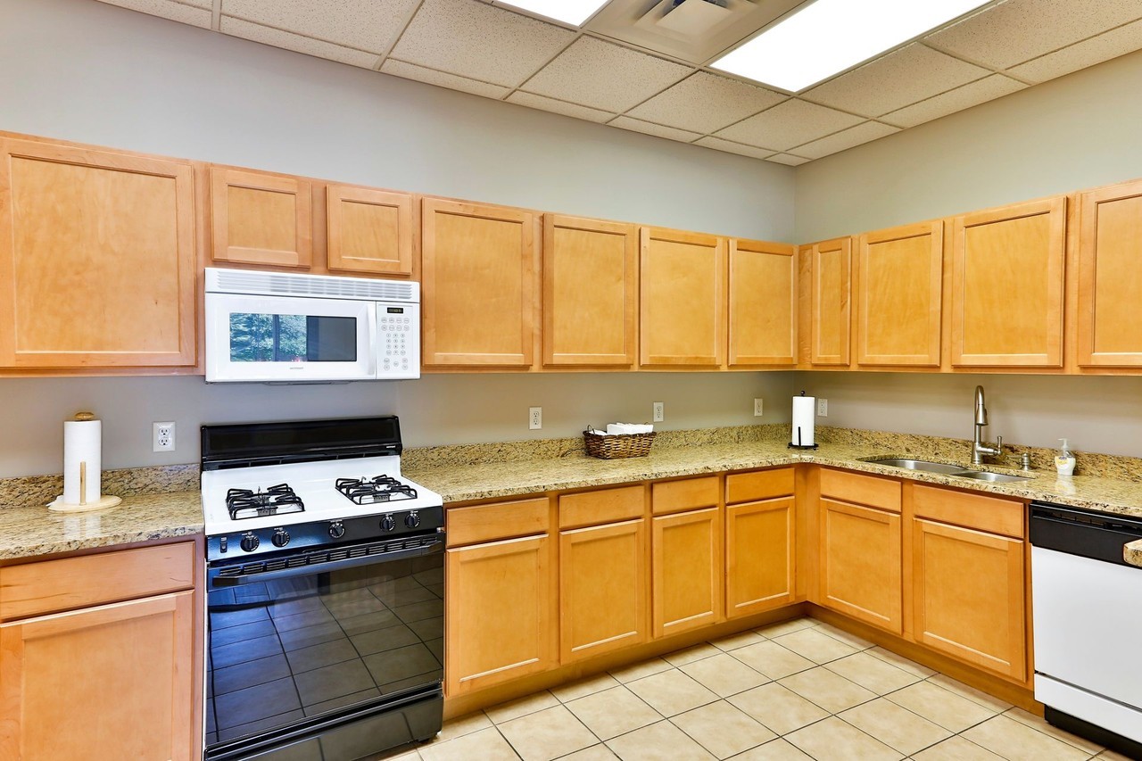 Sherwood Lake Apartments - Photo 5 of 18