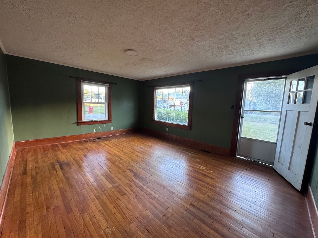 3730 Benton Rd - Photo 4 of 29