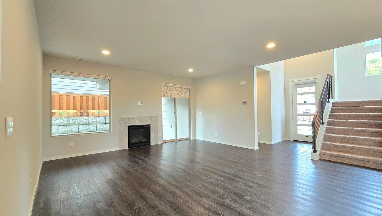 303 Sw Langston Rd - Photo 5 of 29