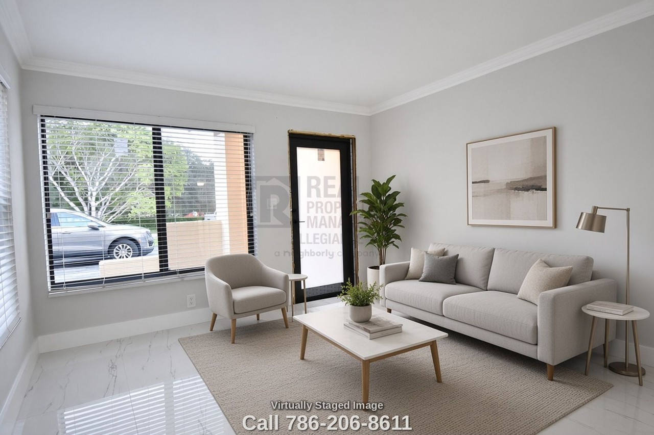 1640 Ne 151st St - Photo 3 of 38