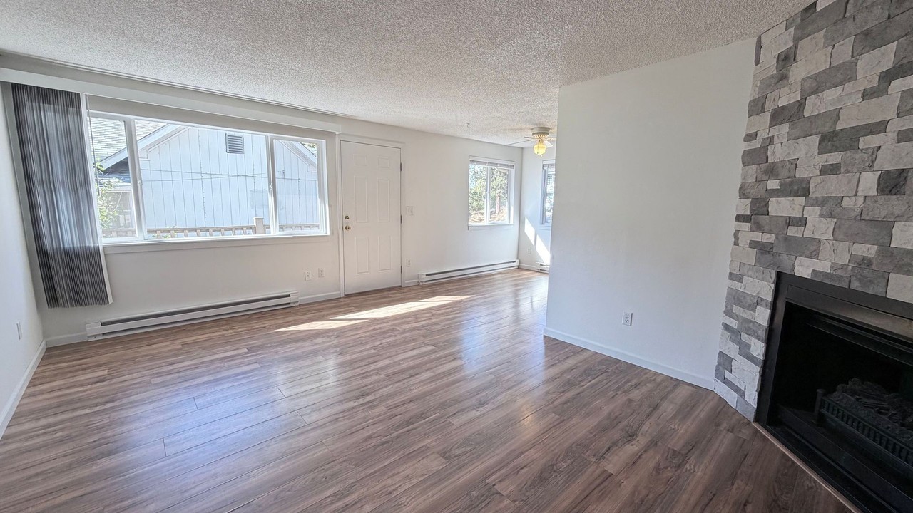 1722 E 8th Ave - Photo 2 of 11