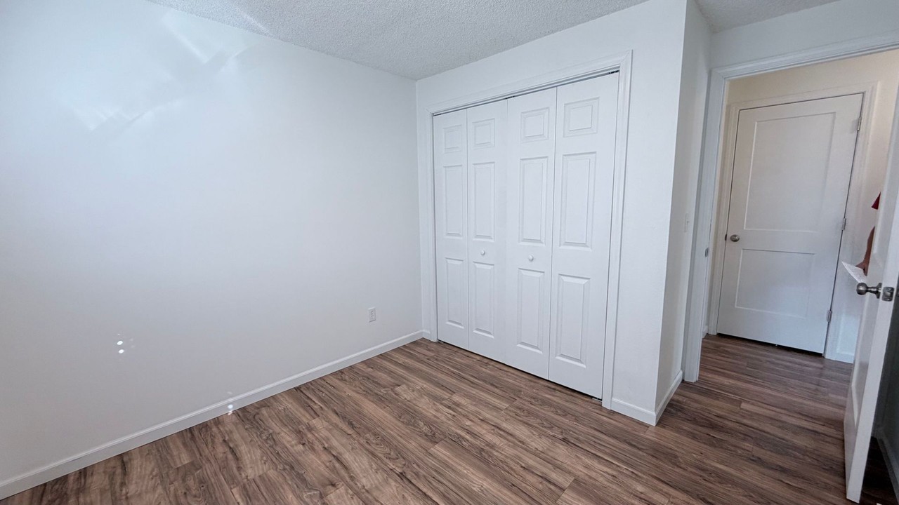 1722 E 8th Ave - Photo 4 of 11