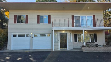 featured image of 1810 Oak St