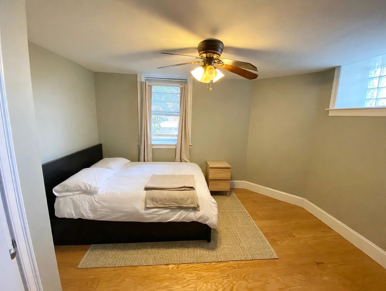 178 Hillside St - Photo 5 of 14