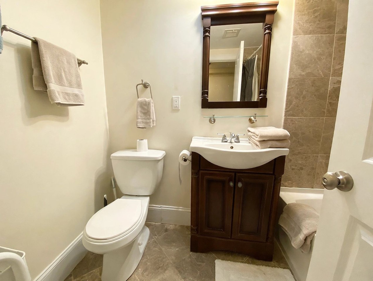 178 Hillside St - Photo 6 of 14