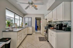 featured image of 3982 Nw 39th Ave #3982
