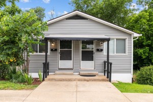 featured image of 419 S 5th St