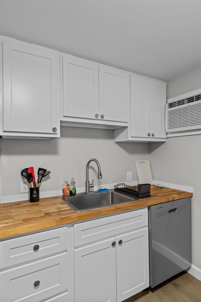 Festus Duplex - Furnished MTRs - Photo 2 of 33