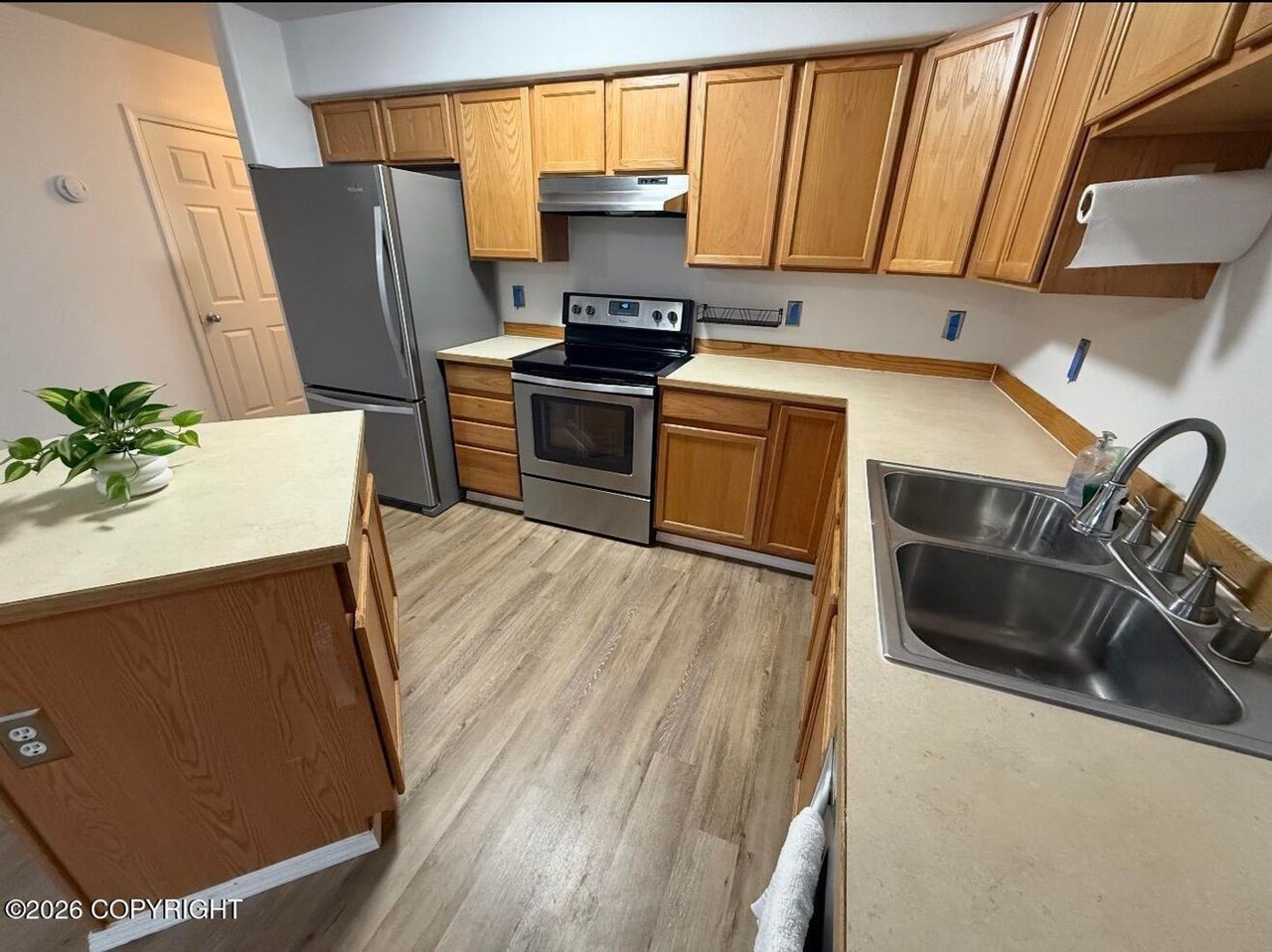 7472 Meadow St - Photo 3 of 20