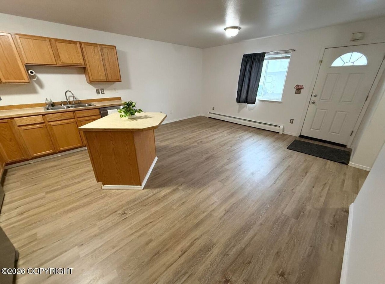7472 Meadow St - Photo 6 of 20