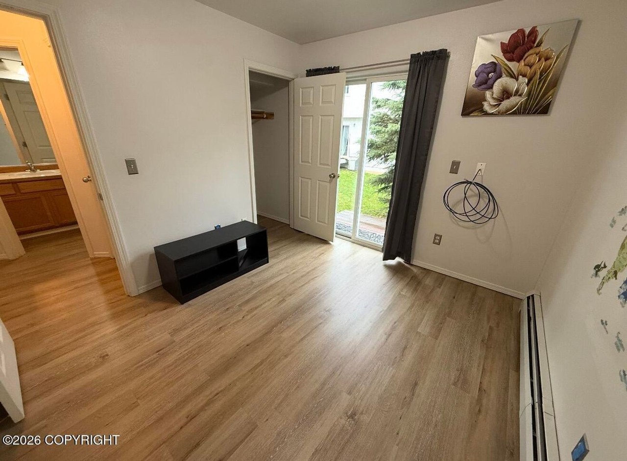 7472 Meadow St - Photo 7 of 20