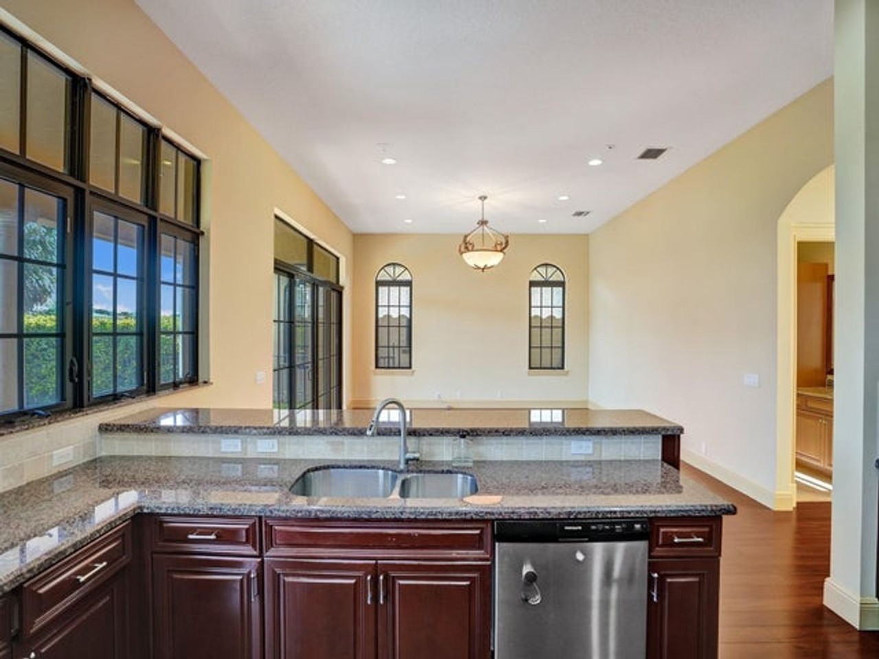 9571 Kenley Ct - Photo 3 of 20