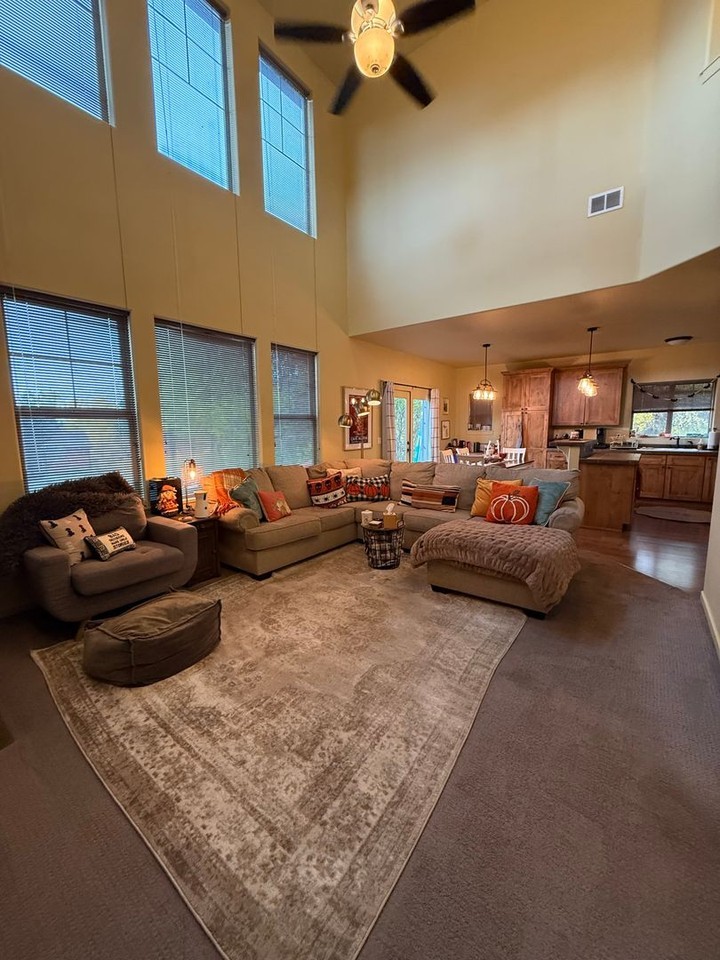 12 White Peaks Ln - Photo 3 of 24
