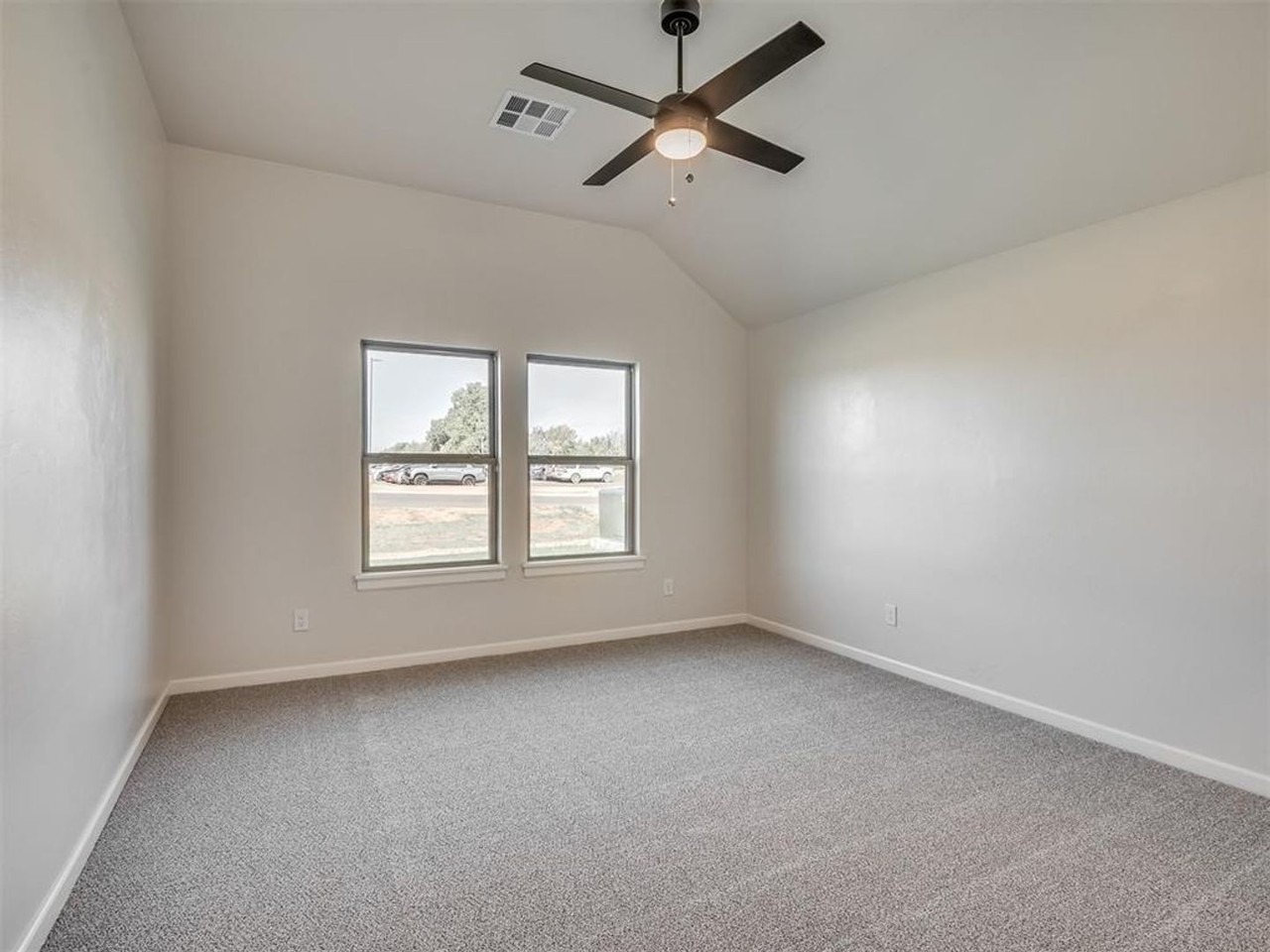 5105 Misty Wood Ln - Photo 5 of 36