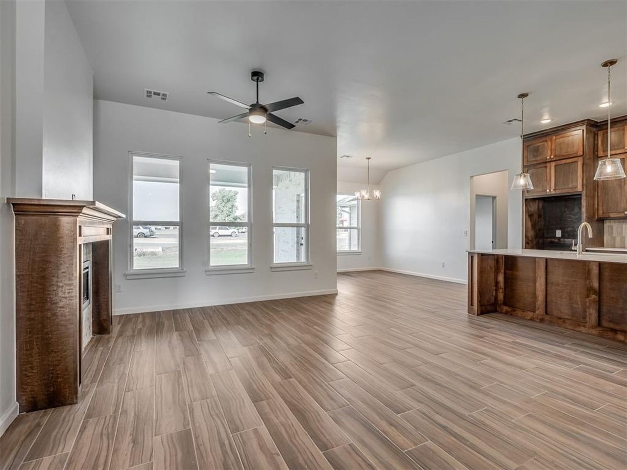 5101 Misty Wood Ln - Photo 3 of 43