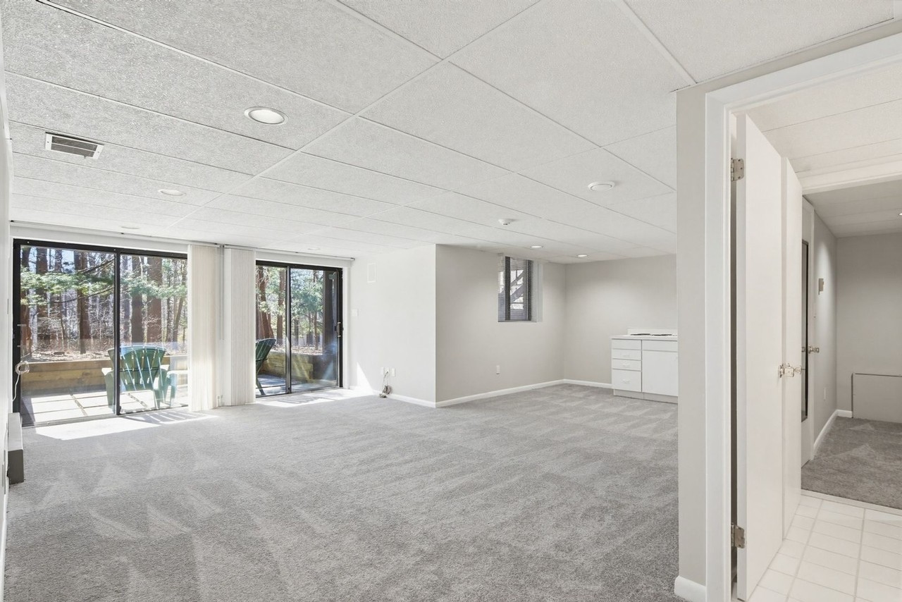 4 Chellis Ct - Photo 4 of 27