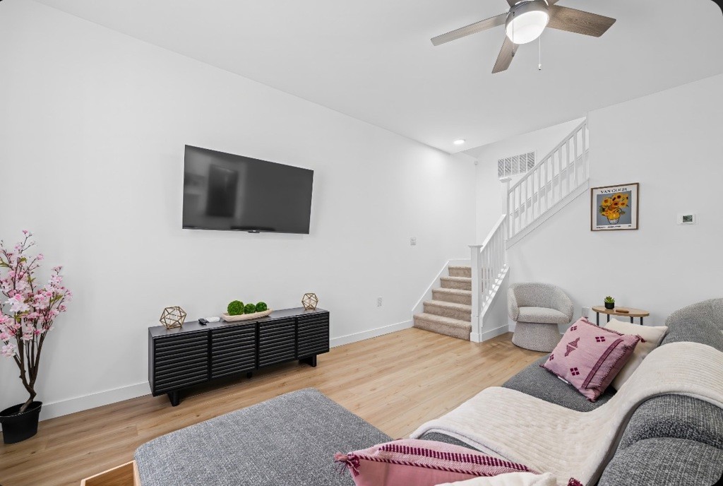 1019 Central Ave - Photo 2 of 12