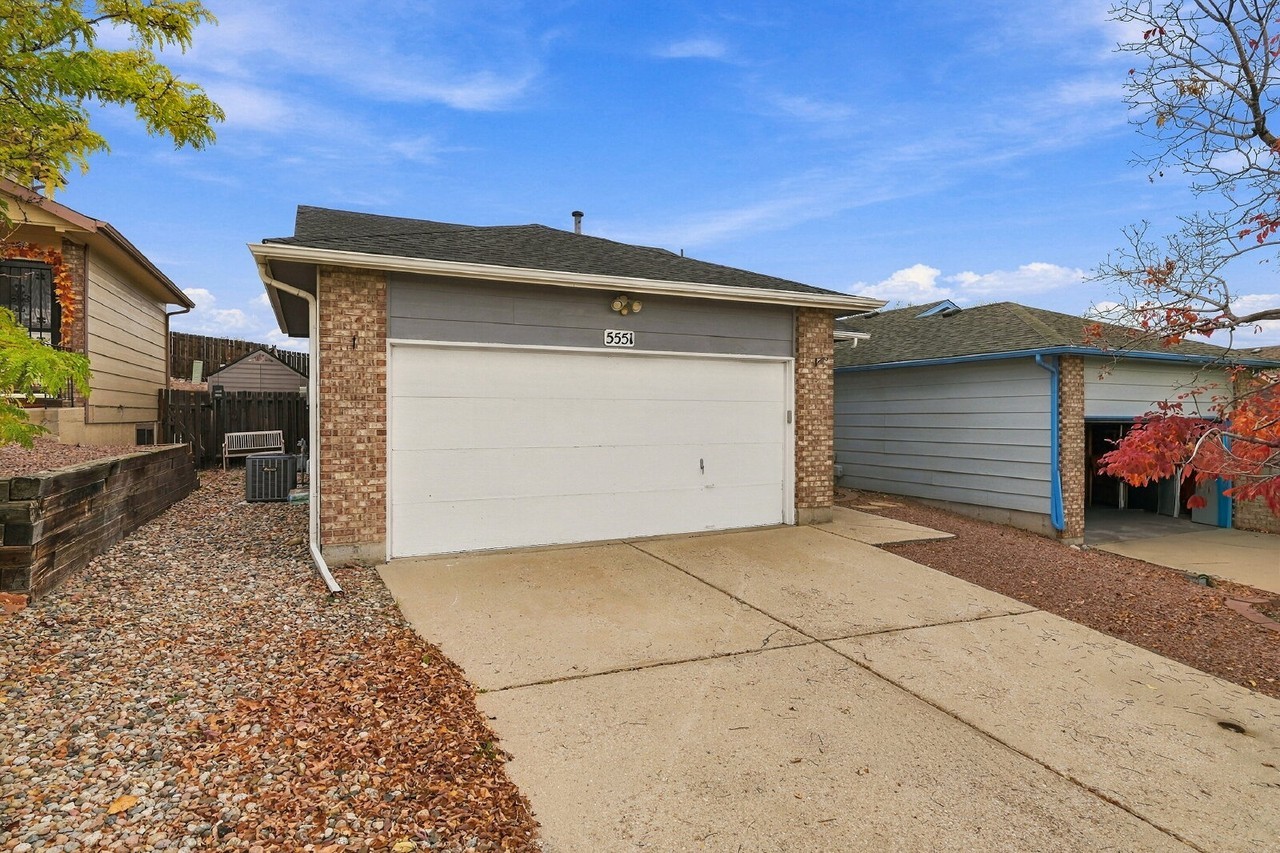 5551 Jennifer Ln