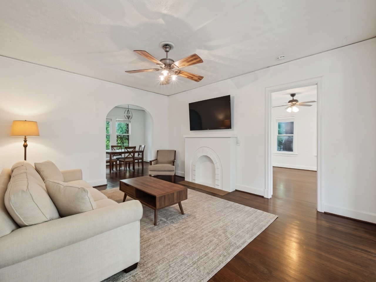 5939 Ross Ave - Photo 2 of 18