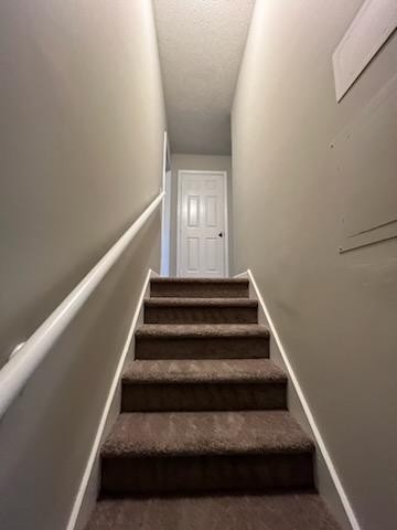 334 Rockingham Rd - Photo 7 of 14