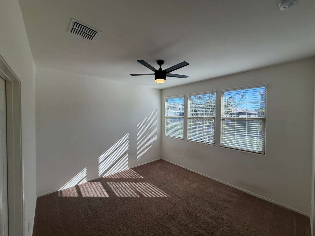 25772 S 226th Pl - Photo 7 of 36
