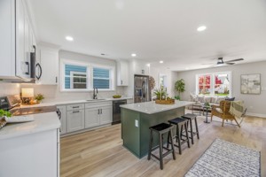 featured image of 417 Terrace Ave