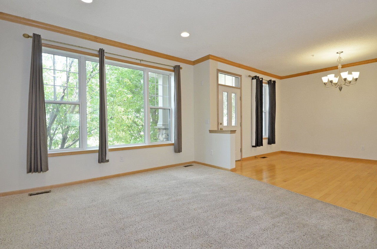11296 Baltimore St Ne - Photo 4 of 37