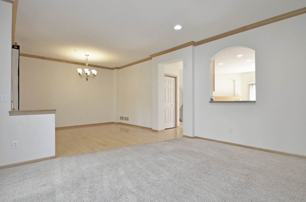 11296 Baltimore St Ne - Photo 5 of 37