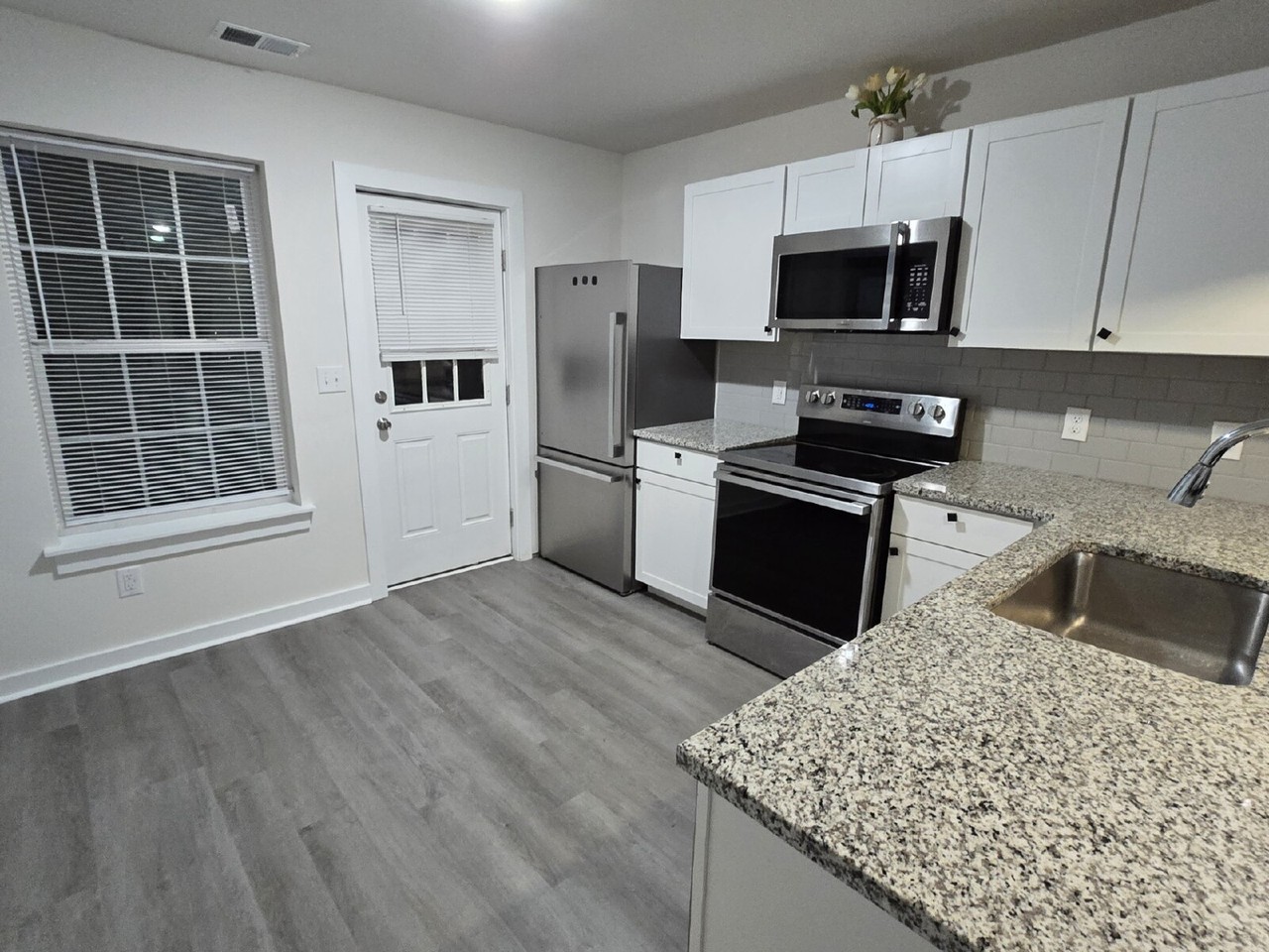 6400 Somerset Dr #I - Photo 3 of 16