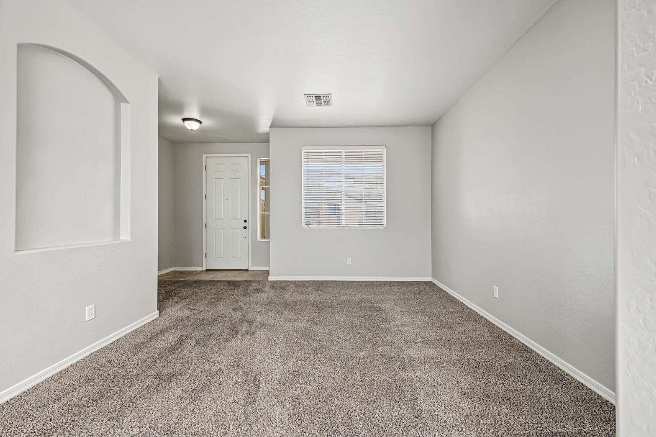 7422 S 27th Way - Photo 6 of 27