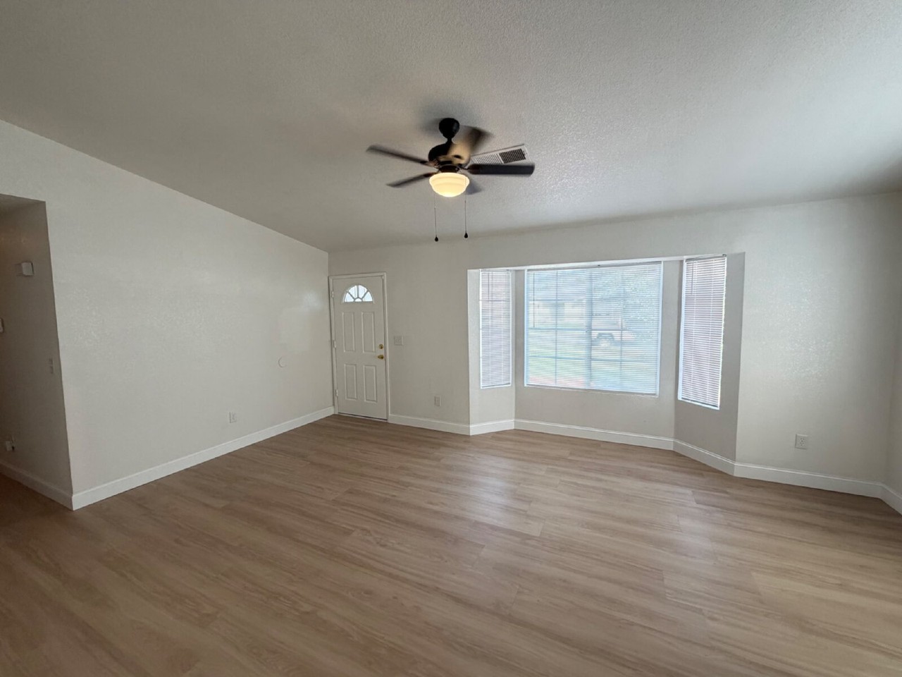 156 El Verano Ct - Photo 5 of 38