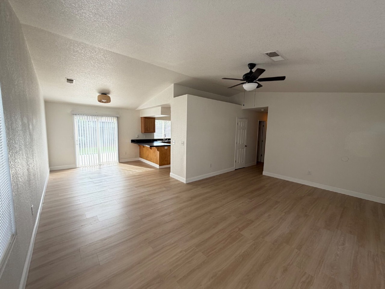 156 El Verano Ct - Photo 6 of 38