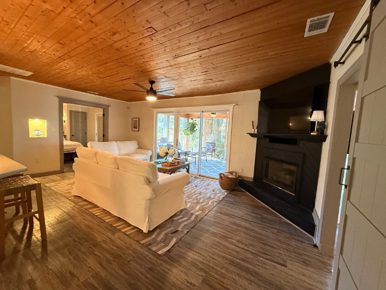 27 Tideland Dr - Photo 4 of 18