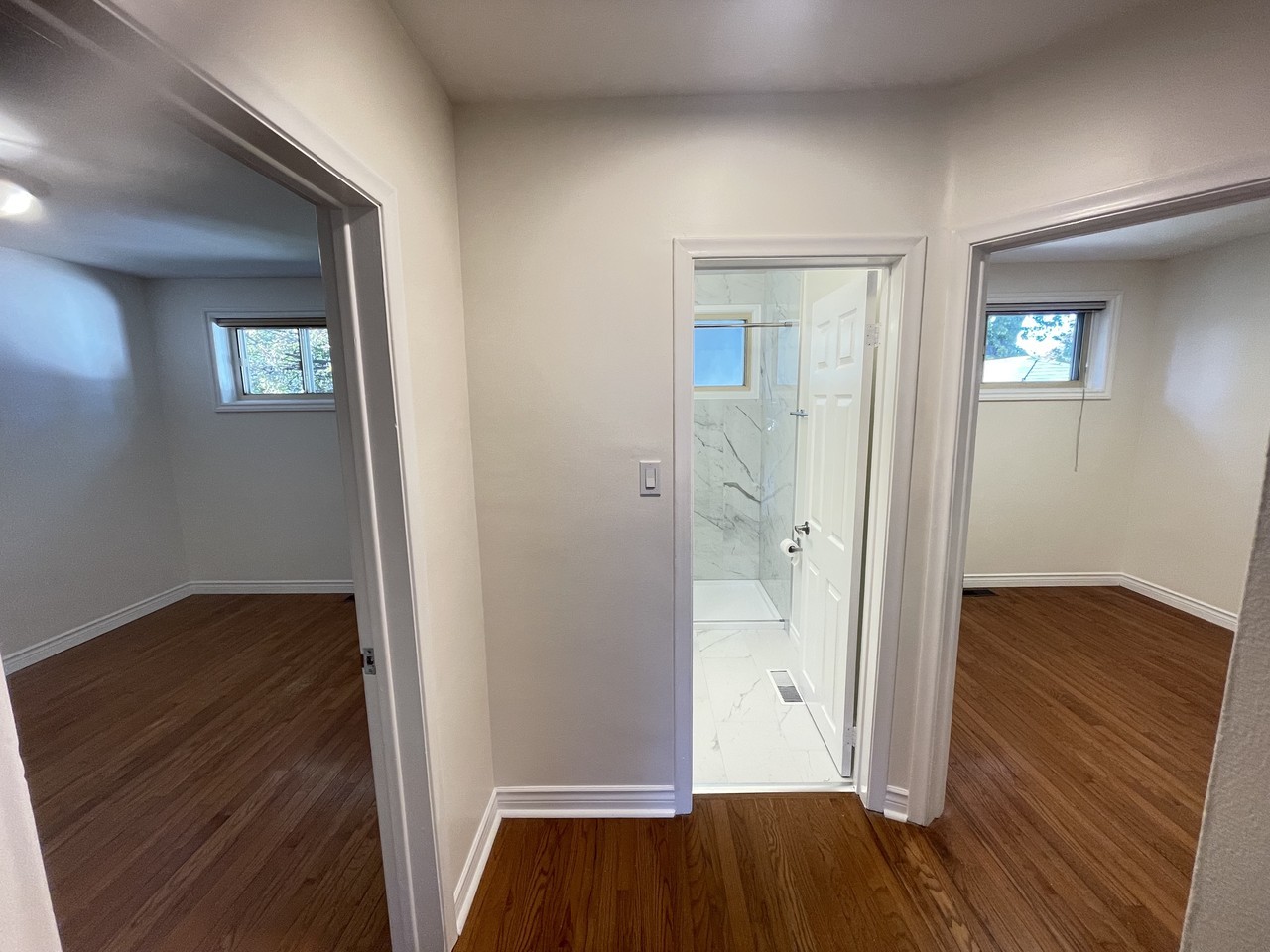 257 Demaine Crescent #Main - Photo 6 of 9