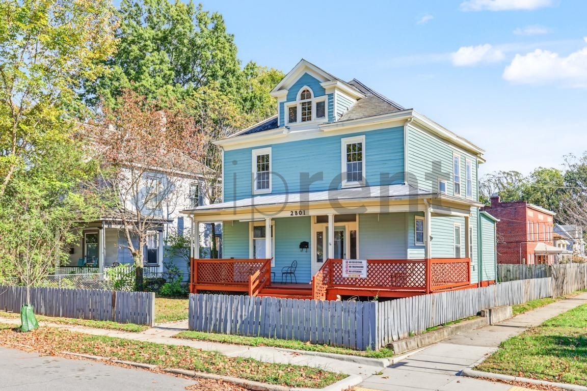 2801 4th Ave #B - Photo 2 of 28