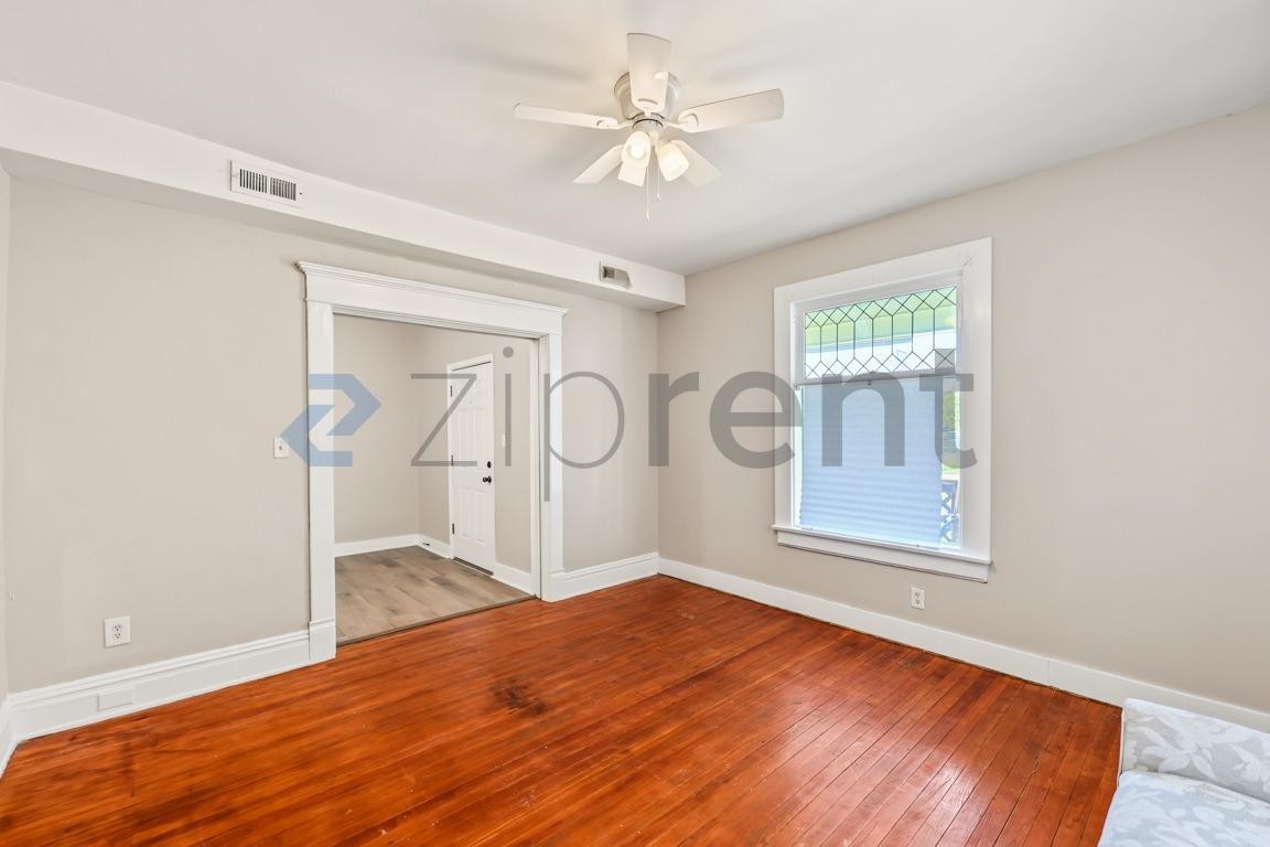 2801 4th Ave #B - Photo 7 of 28