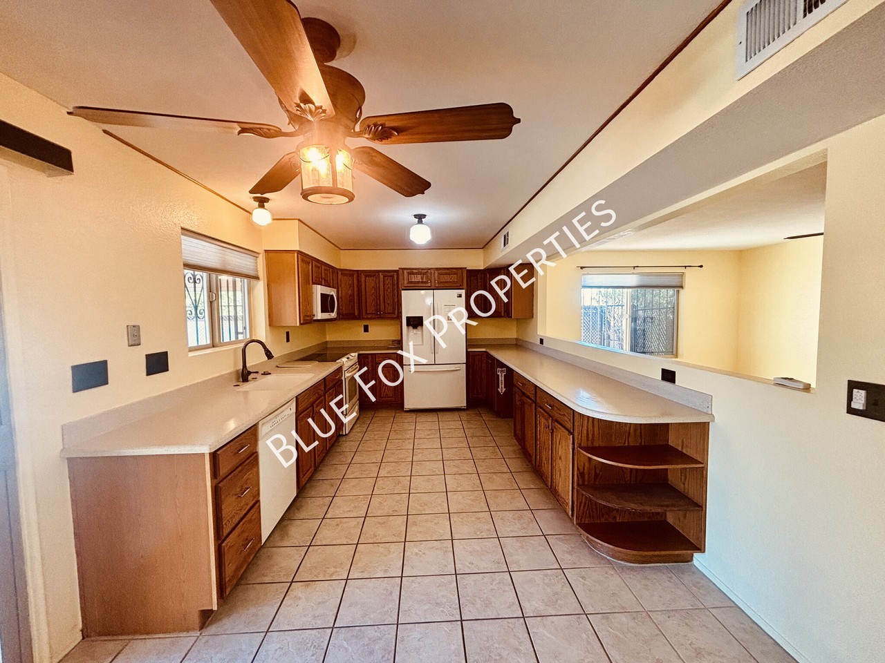 8401 E Stella Rd - Photo 2 of 22
