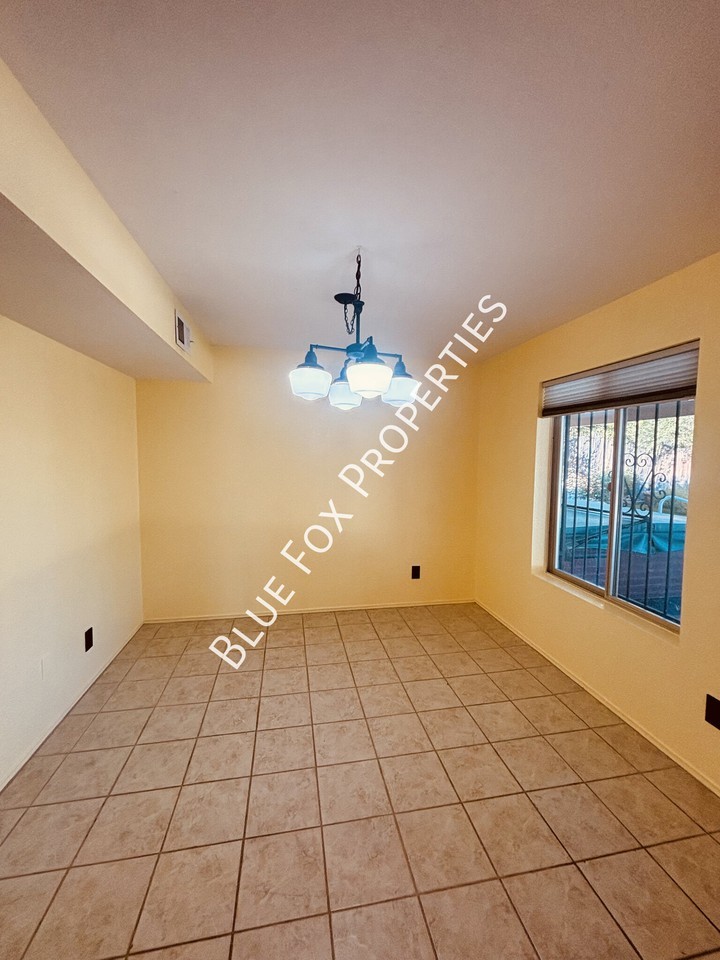 8401 E Stella Rd - Photo 7 of 22